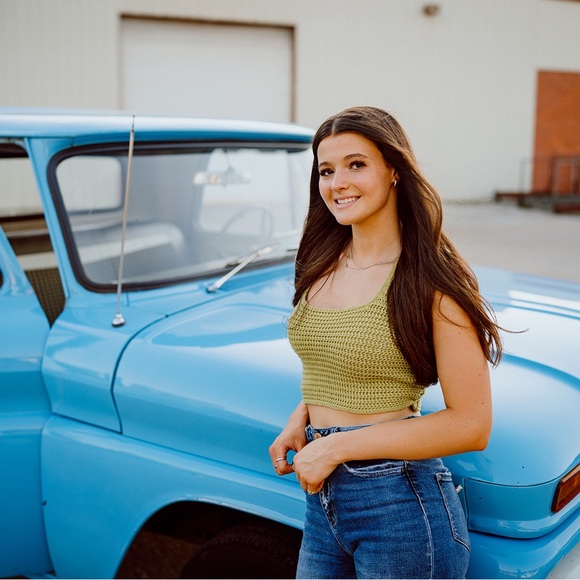 Meet your Posher, Camryn - Picture 2 of 2